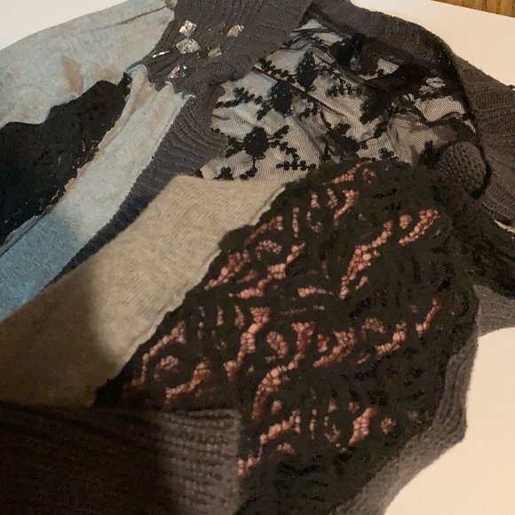 Chic Cami - Picture 3 of 4